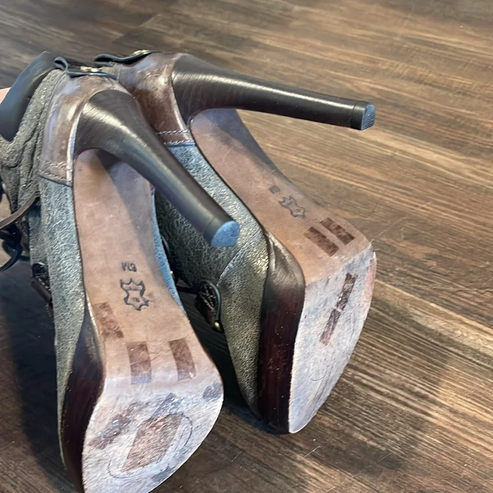 TORY BURCH Lawson‎ Booties Size 6
